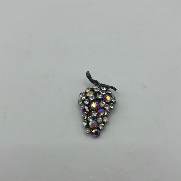 Vintage Rhinestone Grape Fruit Brooch Pin maximalist unique boho indie retro - Picture 2 of 11